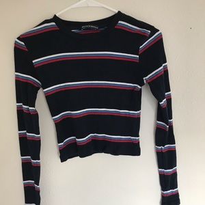 Long sleeve crop top